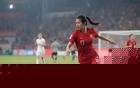 九连胜终结！中国女足爆冷踢平，马德兴怒批：女足洋相还没出够吗