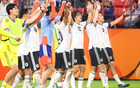 7-0！日本队火力全开，两战全胜提前出线，淘汰赛或将迎战中国队